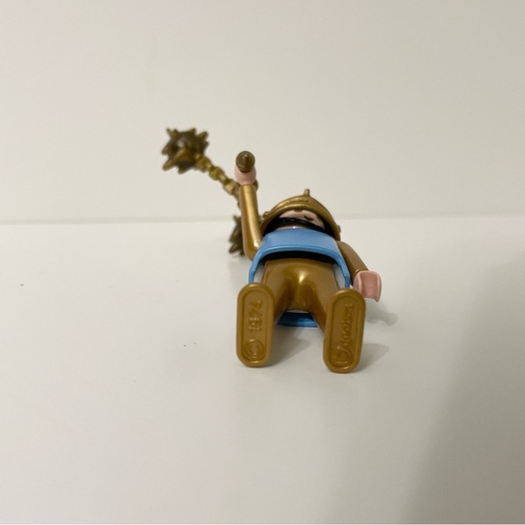 Playmobil Geobra 1974 Vintage Gold Mediaeval Armour Figure - Picture 6 of 11